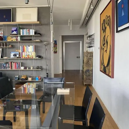 Casa vacanze 2 Bedroom Luxury In Viale Della Liberazione Milano