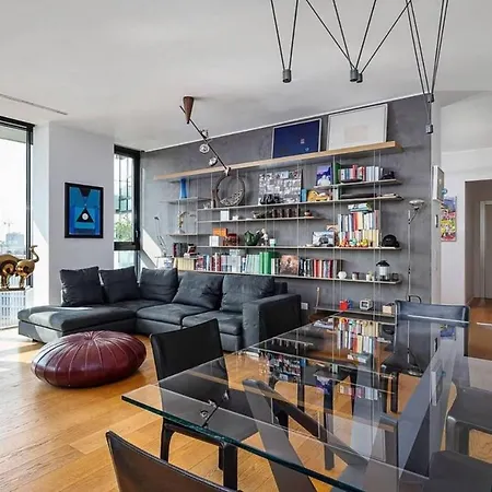 2 Bedroom Luxury In Viale Della Liberazione Casa vacanze